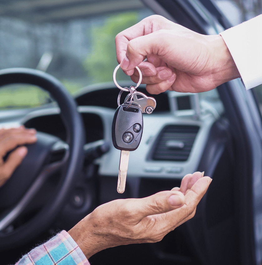 hand over the key after buy a used car from a private seller